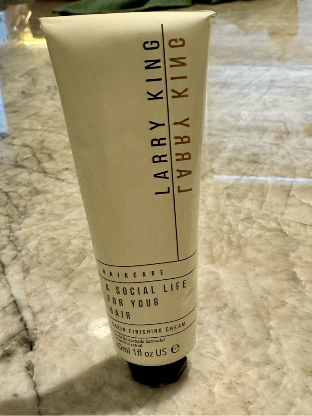 Larry King A Social Life For Your Hair Satin Finishing Cream  1oz